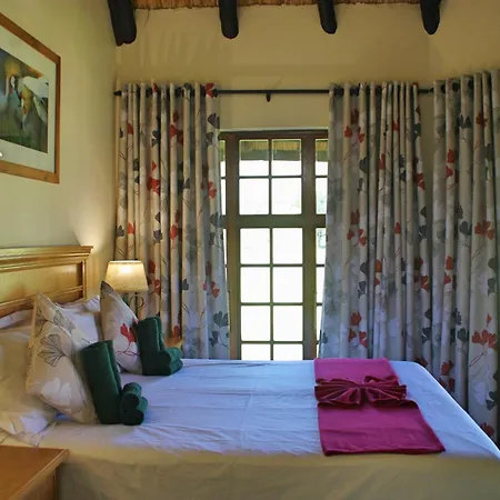 Gooderson Leisure Fairways Self Catering And Timeshare Gold Crown Resort Drakensberg Garden Room photo