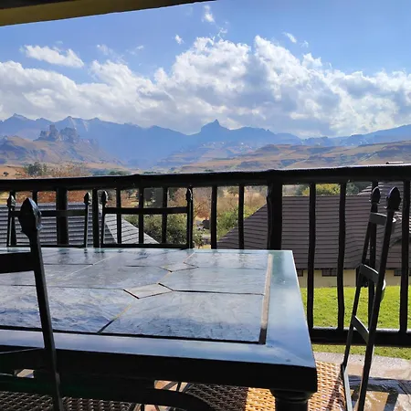 Gooderson Leisure Fairways Self Catering And Timeshare Gold Crown Resort Drakensberg Garden Exterior photo