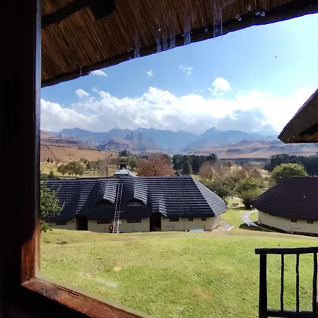 Gooderson Leisure Fairways Self Catering And Timeshare Gold Crown Resort Drakensberg Garden Exterior photo